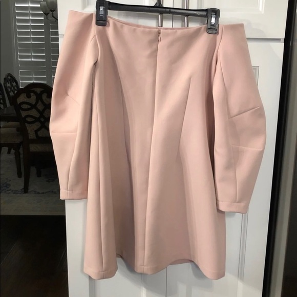 XS BCBGMAXAZRIA off the shoulder dress - Picture 5 of 6